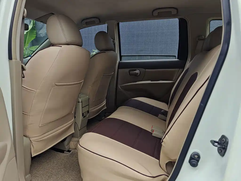 Livina 2010 Jinyue Edition 1.6L Automatic Super Type купить на сайте DeffCars