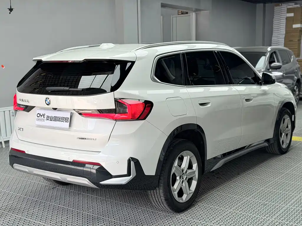BMW X1 2023 sDrive20Li X Design Package купить на сайте DeffCars