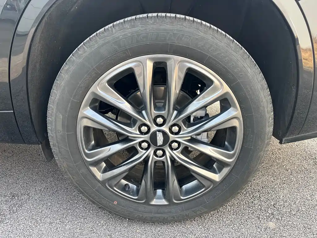 Cadillac XT6 2025 2.0T six-seat four-wheel drive premium executive black label version купить на сайте DeffCars