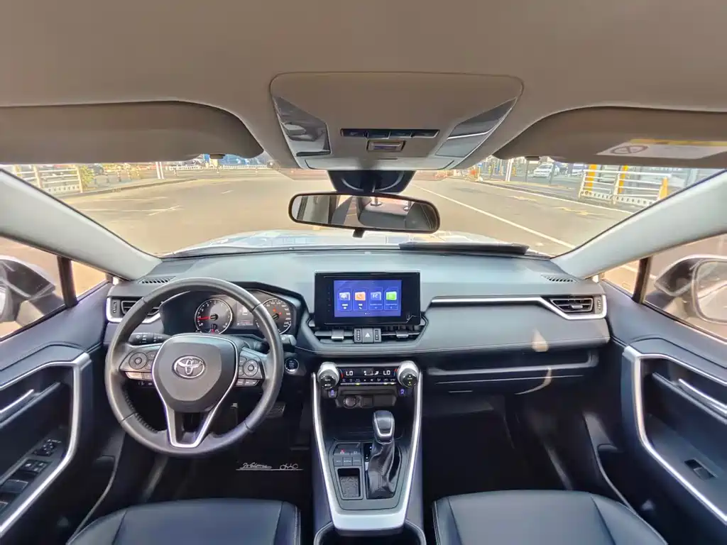 Weilanda 2022 2.0L CVT two-wheel drive urban version купить на сайте DeffCars