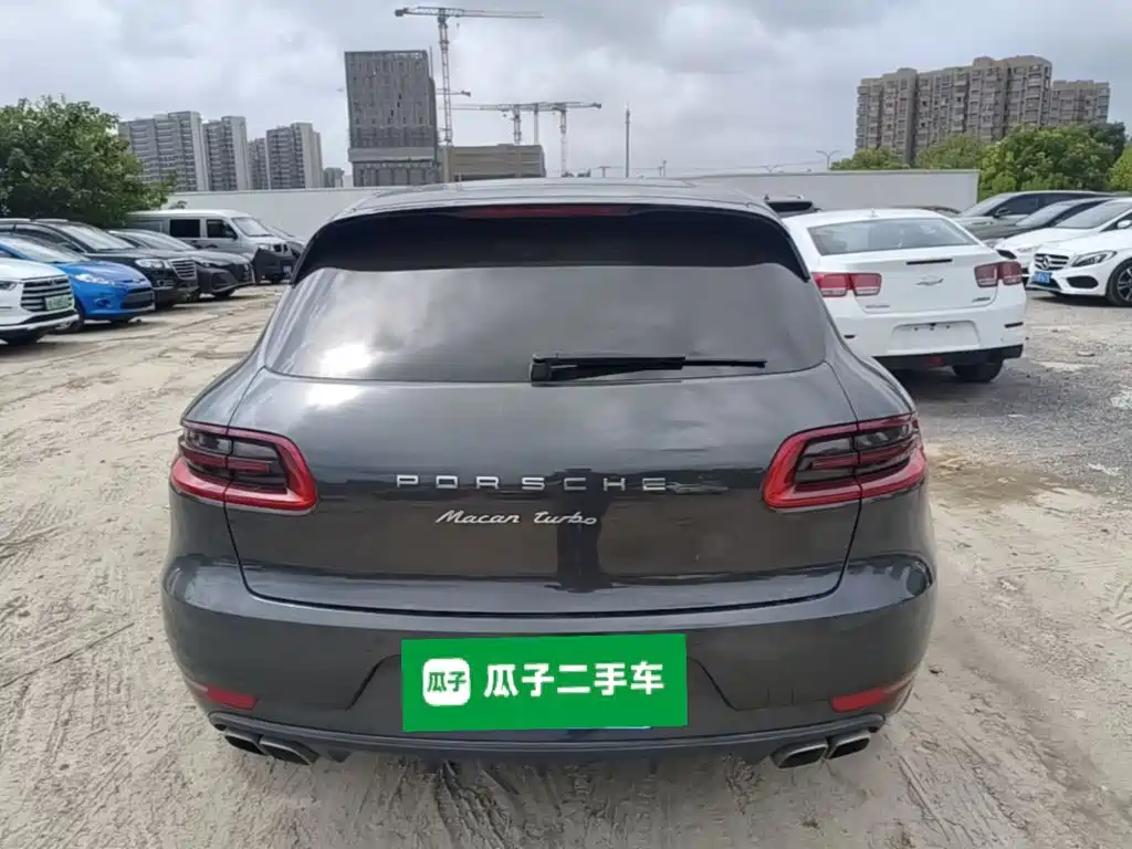 Macan 2017 Macan Turbo 3.6T купить на сайте DeffCars