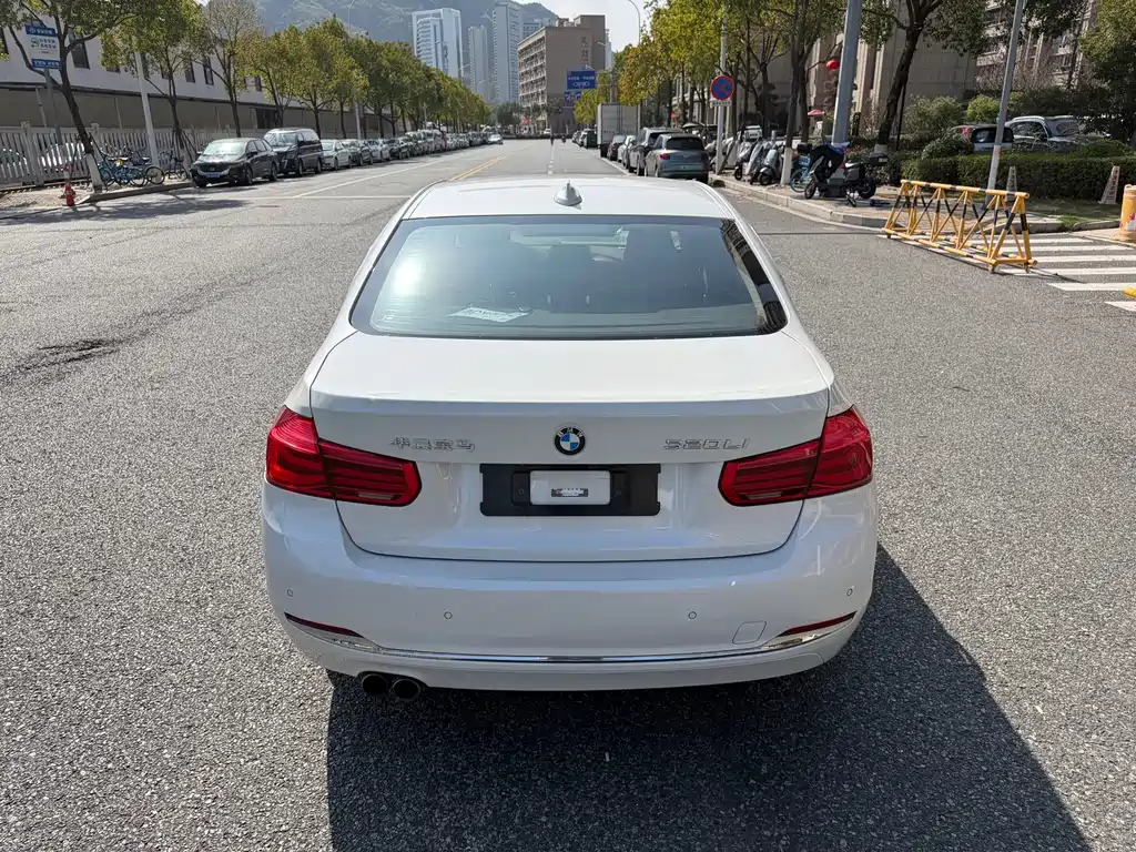 BMW 3 Series 2017 320Li Fashion Model купить на сайте DeffCars