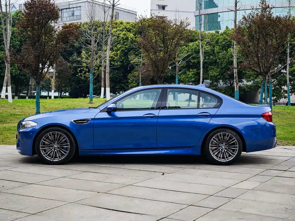 BMW M5 2012 M5 купить на сайте DeffCars