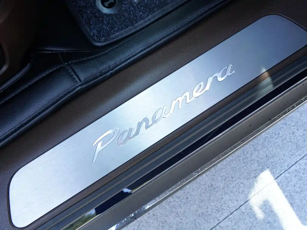 Panamera 2017 Panamera Executive Extended Edition 3.0T купить на сайте DeffCars