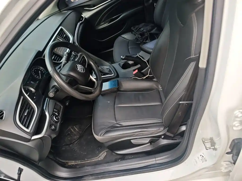 Yinglang 2015 15N automatic luxury model купить на сайте DeffCars