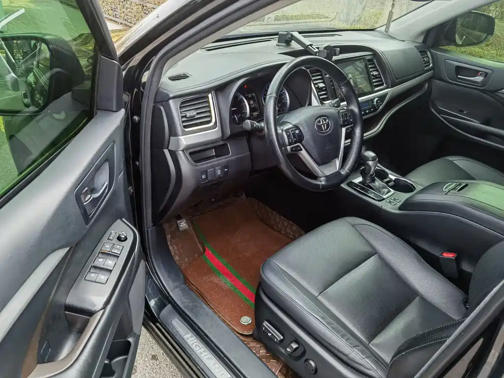 Highlander 2018 2.0T four-wheel drive luxury version, 7 seats, National VI купить на сайте DeffCars