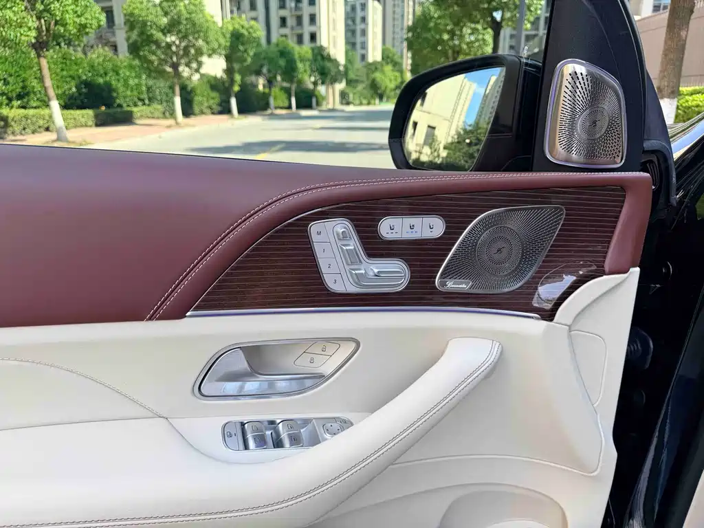 Maybach GLS 2021 GLS 600 4MATIC Lile Edition купить на сайте DeffCars