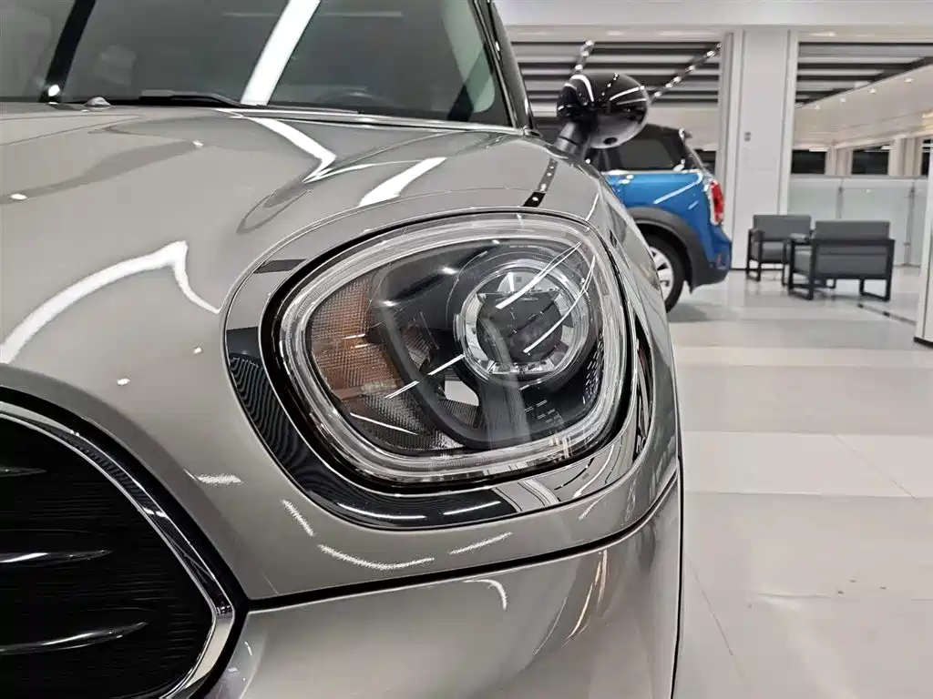 MINI COUNTRYMAN 2018 1.5T COOPER ALL4 Classic купить на сайте DeffCars