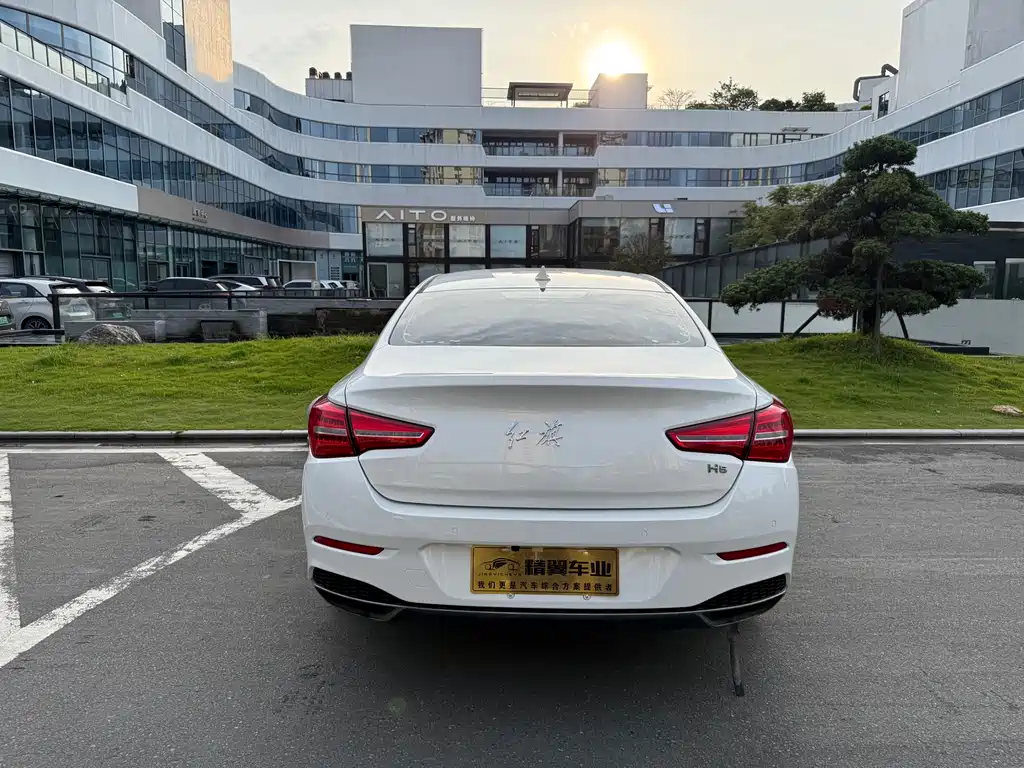Hongqi H5 2018 30TD Smart Connected Edition купить на сайте DeffCars