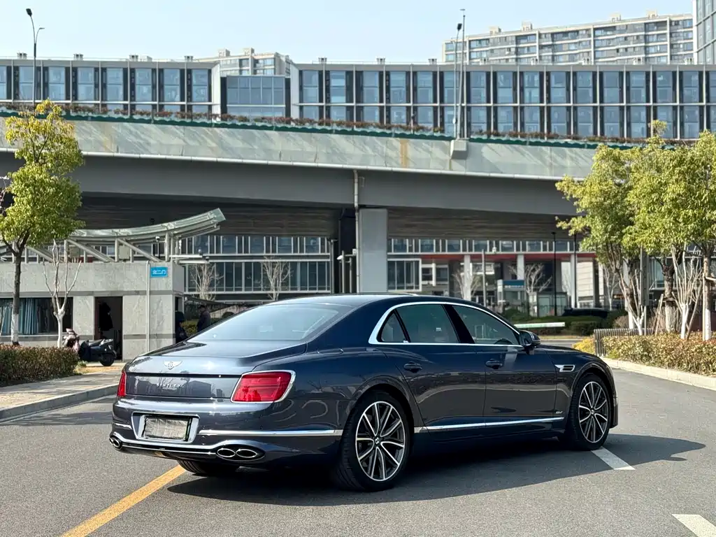 Flying Spur plug-in hybrid 2022 2.9T V6 Hybrid купить на сайте DeffCars