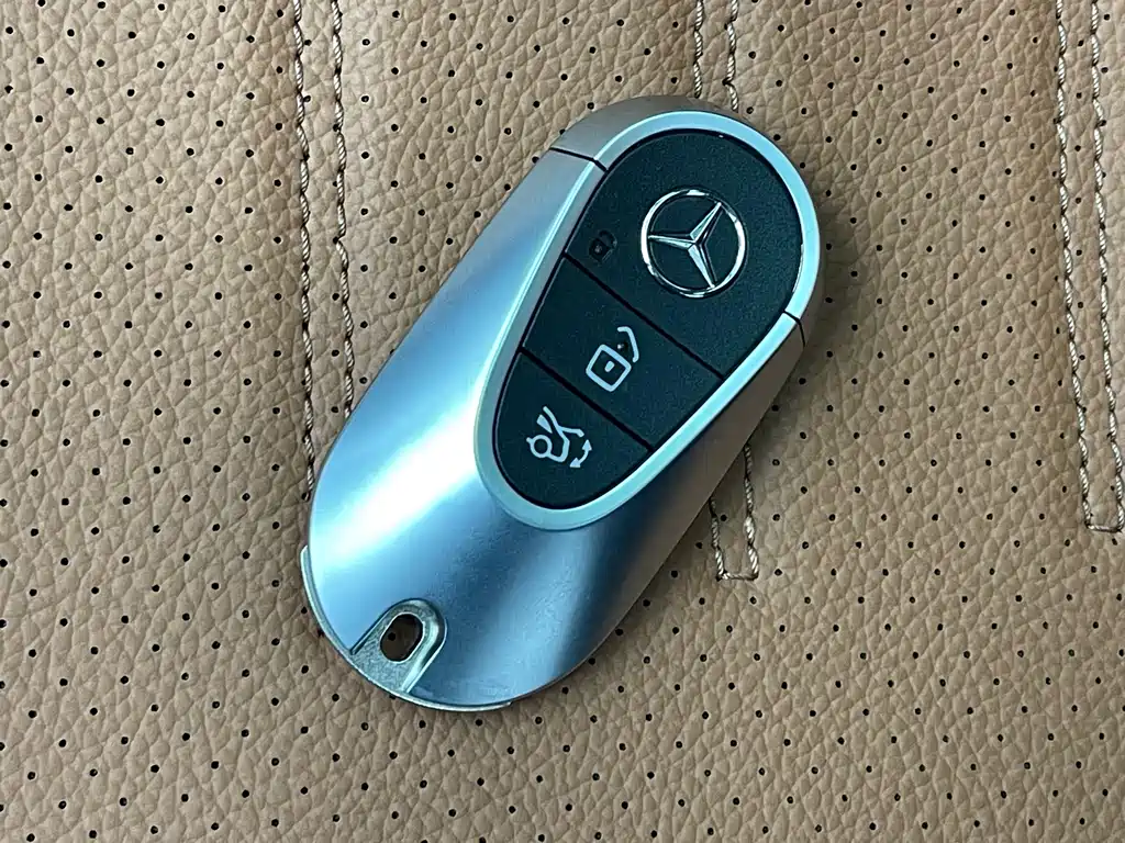 Mercedes-Benz C-Class New Energy 2024 C 350 eL купить на сайте DeffCars