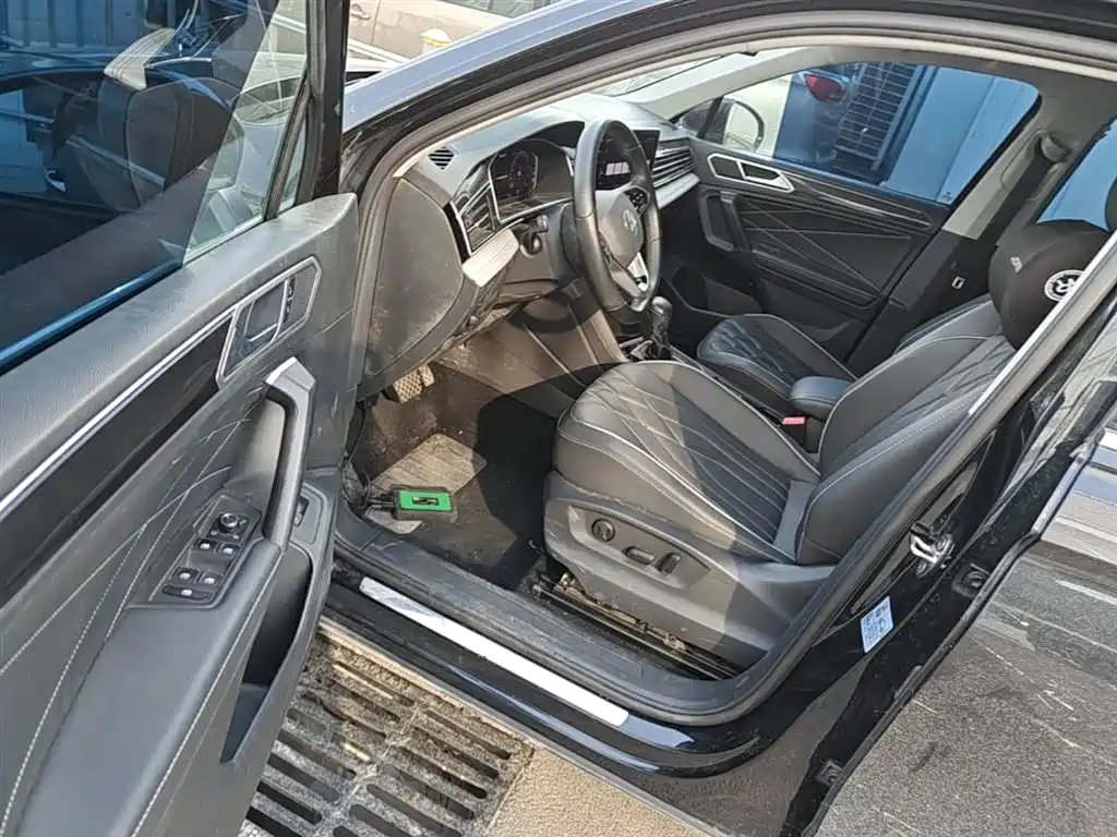 Tiguan L 2022 330TSI automatic two-wheel drive smart version купить на сайте DeffCars