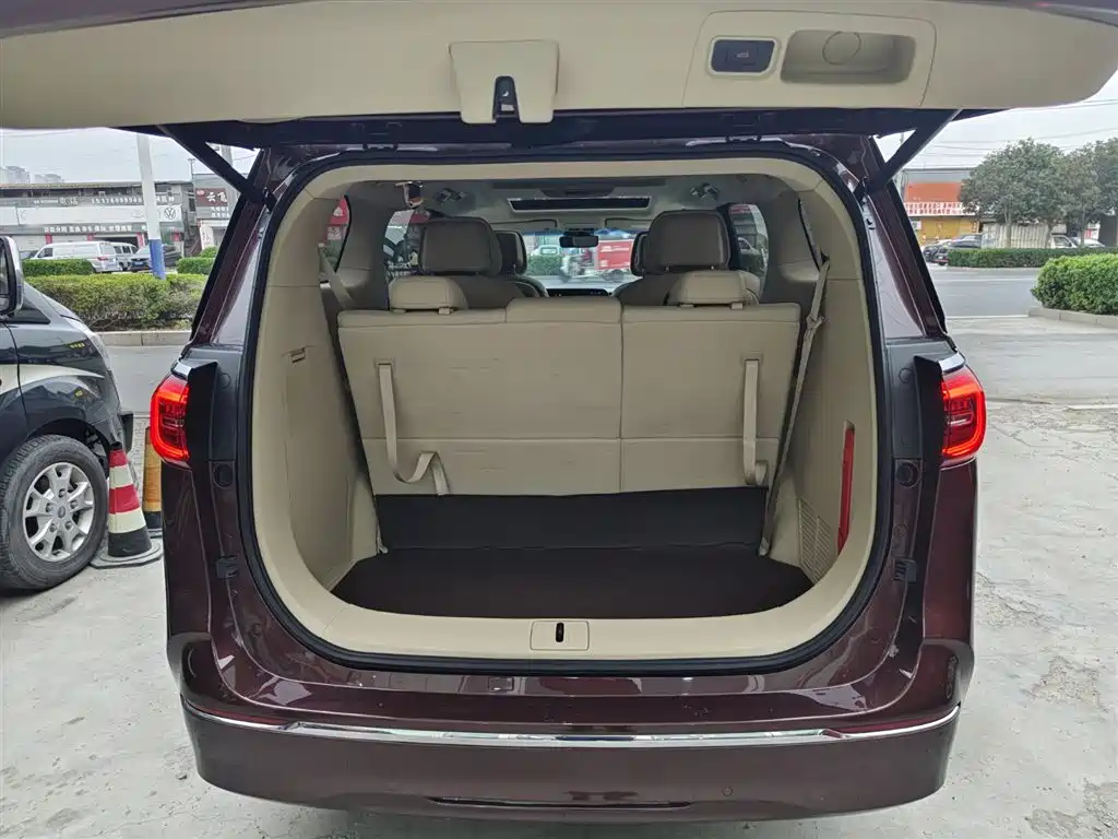 Buick GL8 2022 ES Lu Zun 653T Exclusive Type купить на сайте DeffCars