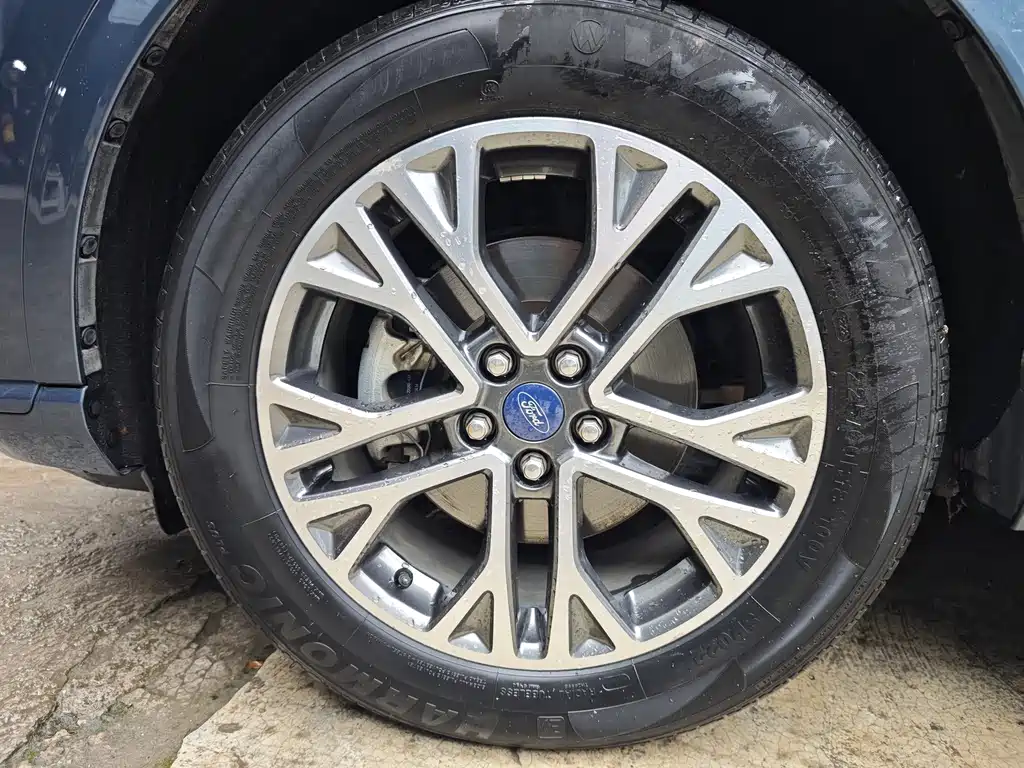 Ruiji 2020 EcoBoost 245 four-wheel drive premium model купить на сайте DeffCars