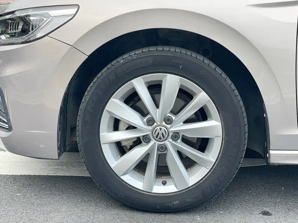 Bora 2020 1.5L automatic elite model купить на сайте DeffCars