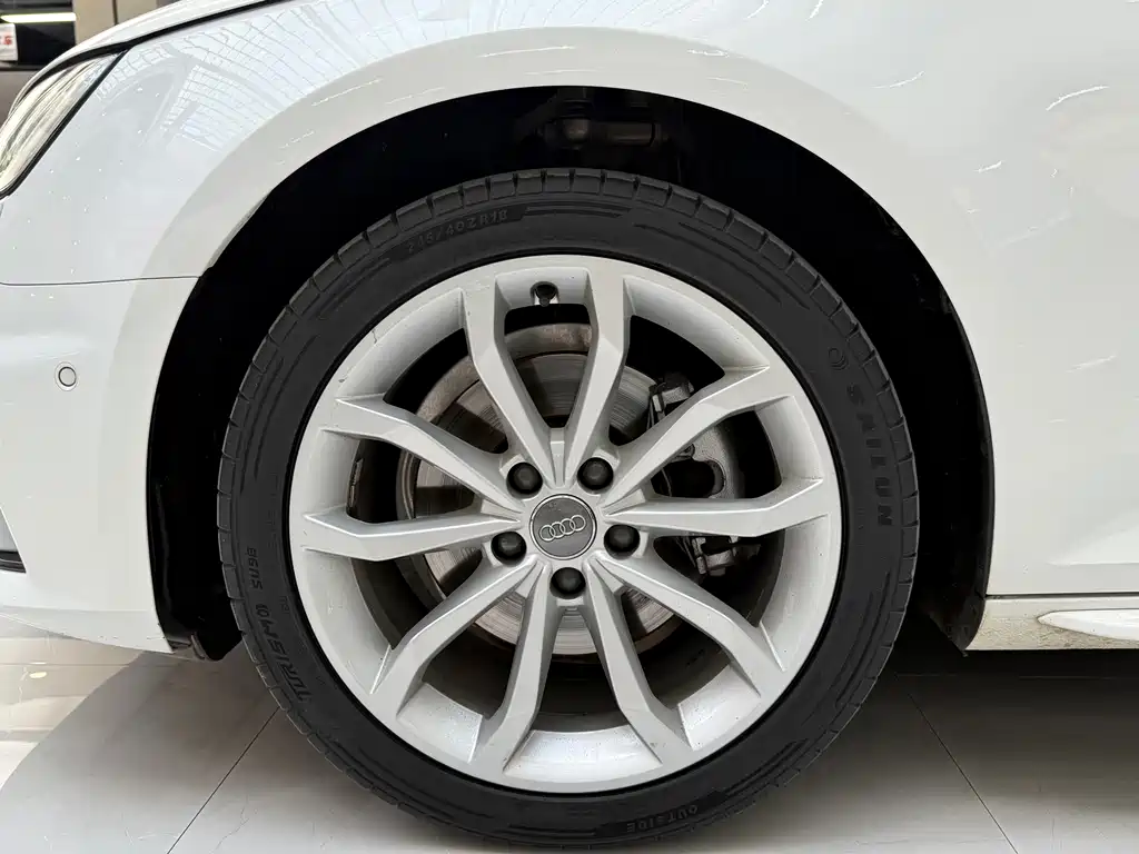 Audi A4L 2019 40 TFSI Fashion Type National VI купить на сайте DeffCars