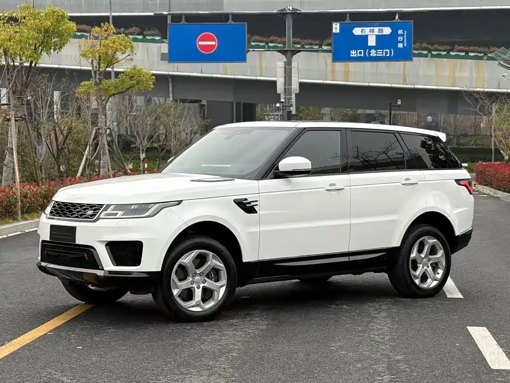Range Rover Sport New Energy 2019 P400e HSE купить на сайте DeffCars
