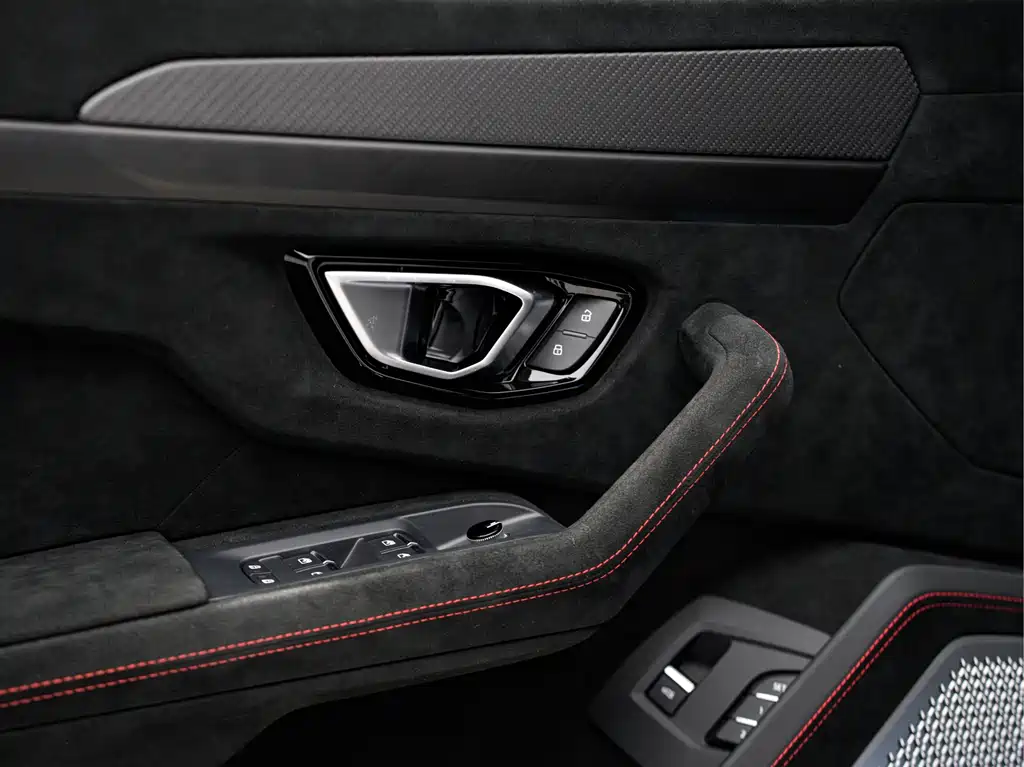 Urus 2022 4.0T V8 Performante купить на сайте DeffCars