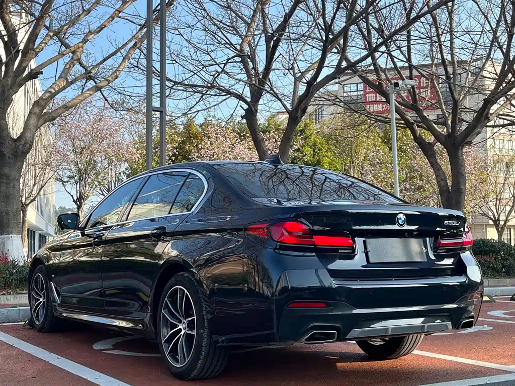 BMW 5 Series 2022 facelift 525Li M Sports Package купить на сайте DeffCars