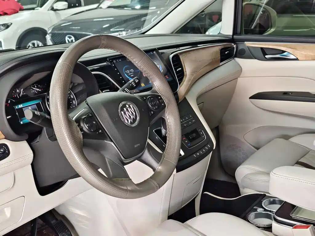 Buick GL8 2018 ES 28T Comfort Type National VI купить на сайте DeffCars