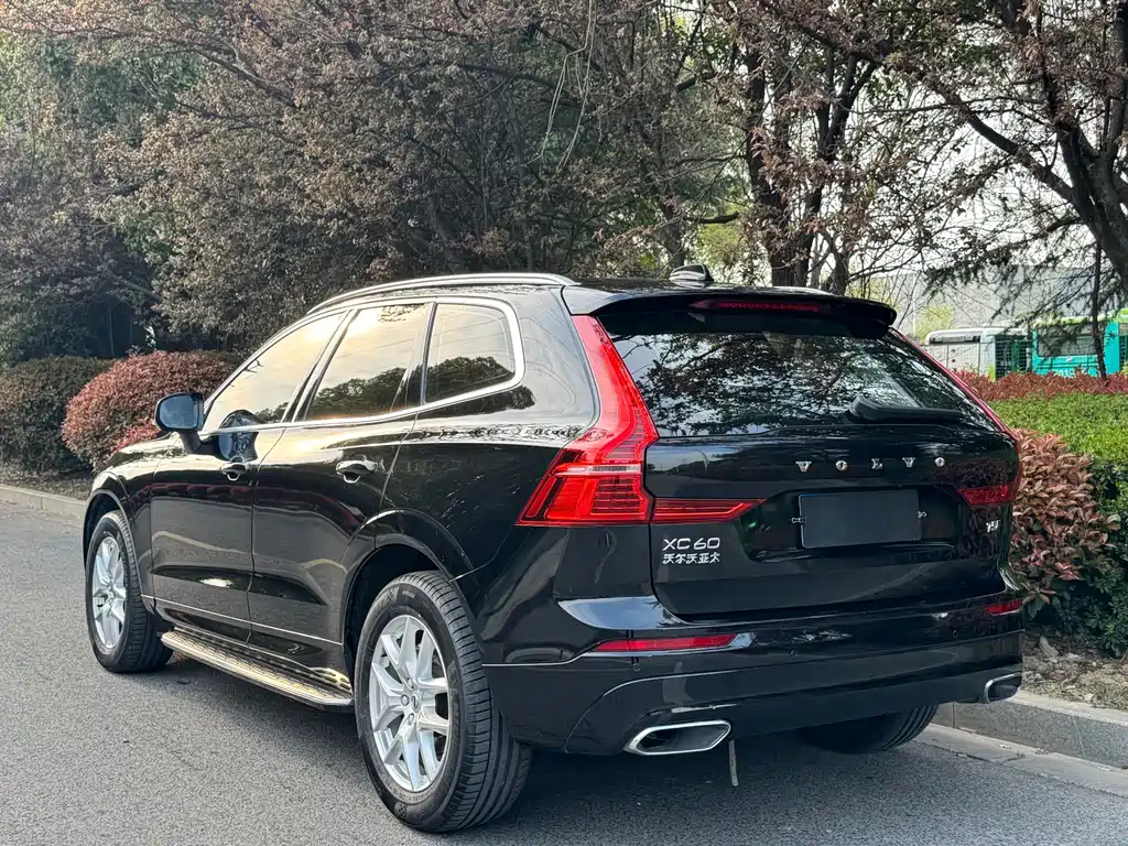 Volvo XC60 2019 T5 Four-wheel Drive Smart Edition National VI купить на сайте DeffCars