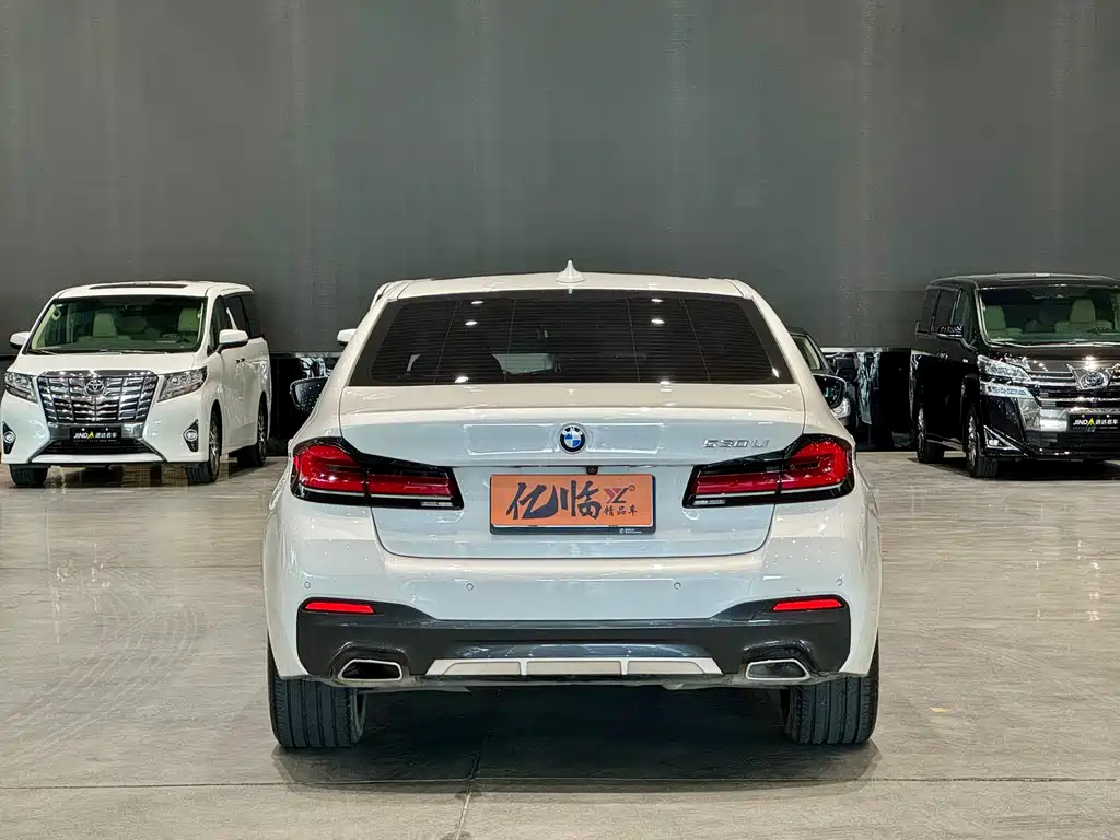 BMW 5 Series 2022 Facelift 530Li Exclusive M Sports Package купить на сайте DeffCars