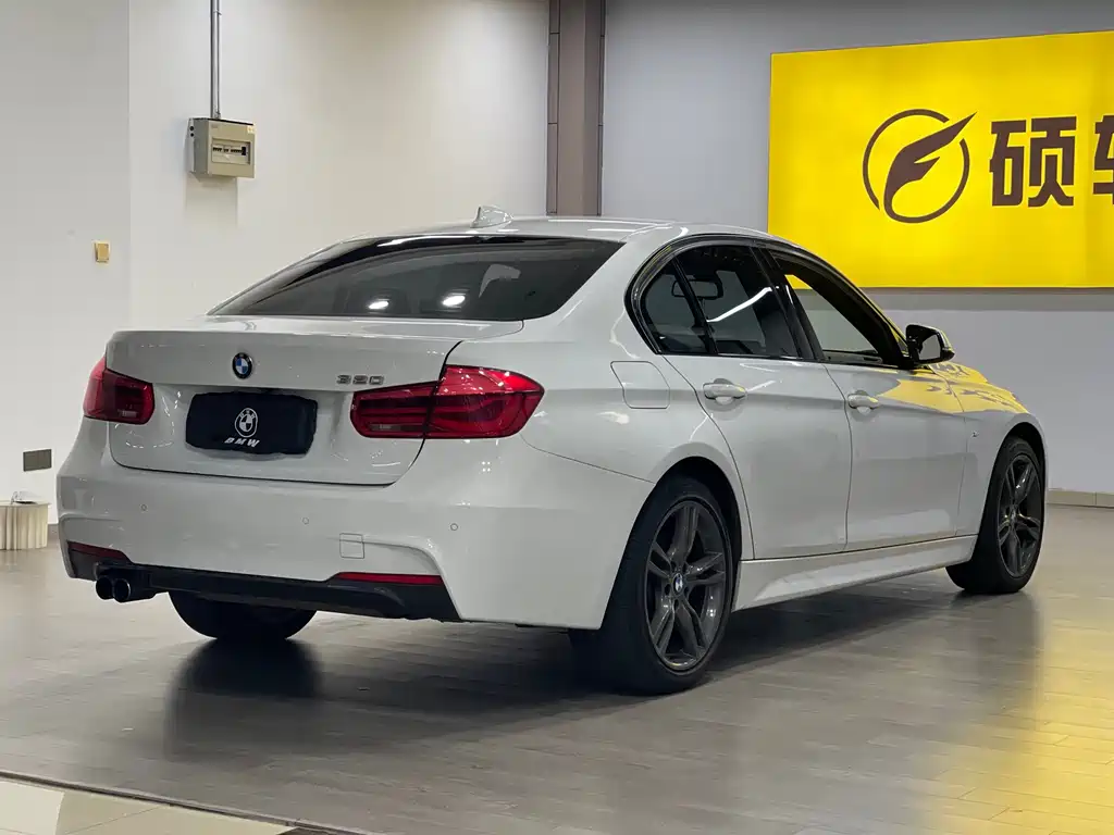BMW 3 Series 2017 320i M Sport купить на сайте DeffCars