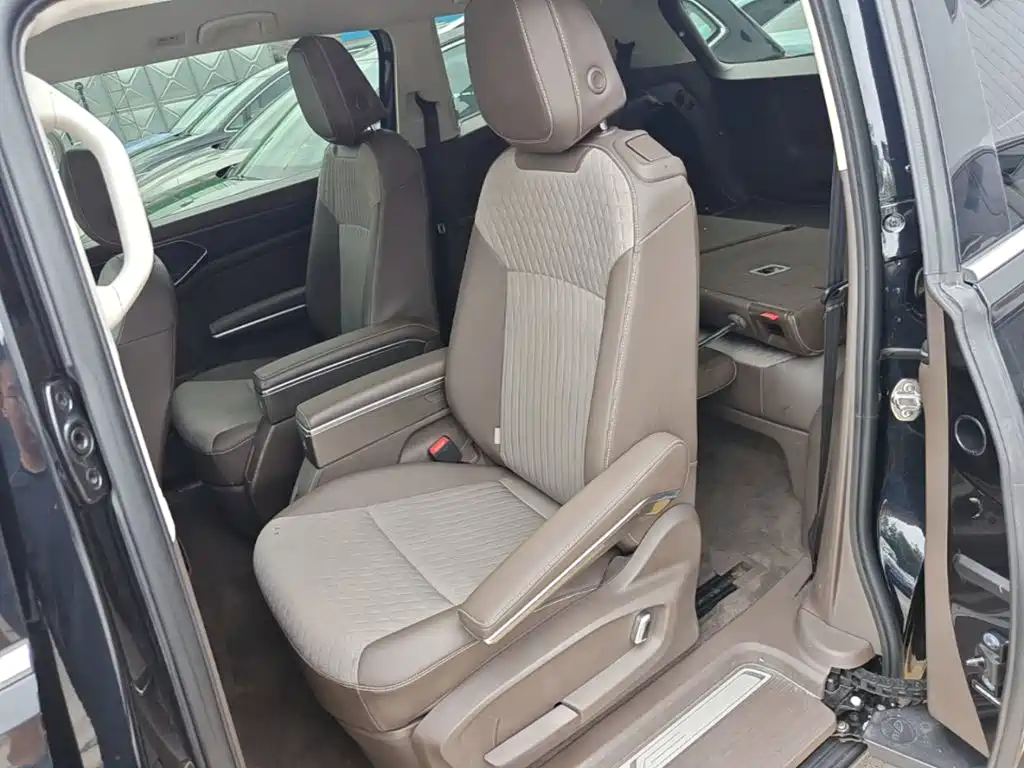 Weiran 2024 330TSI Business Edition купить на сайте DeffCars