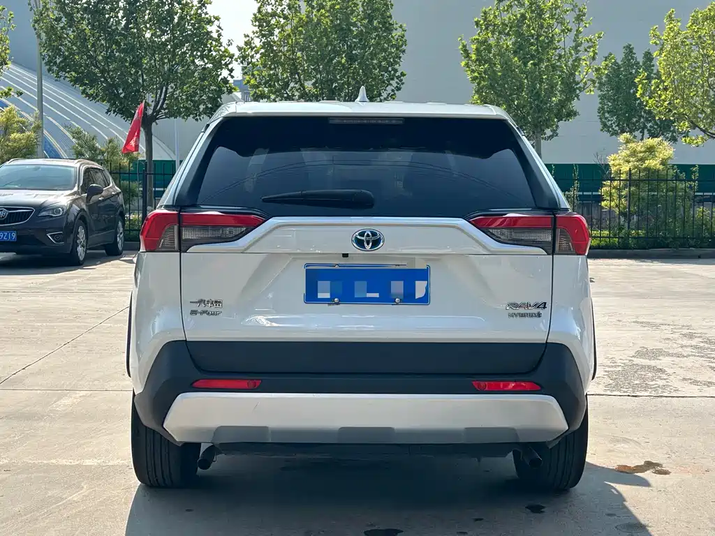 RAV4 Rongfang 2020 dual engine 2.5L E-CVT four-wheel drive elite PLUS version купить на сайте DeffCars