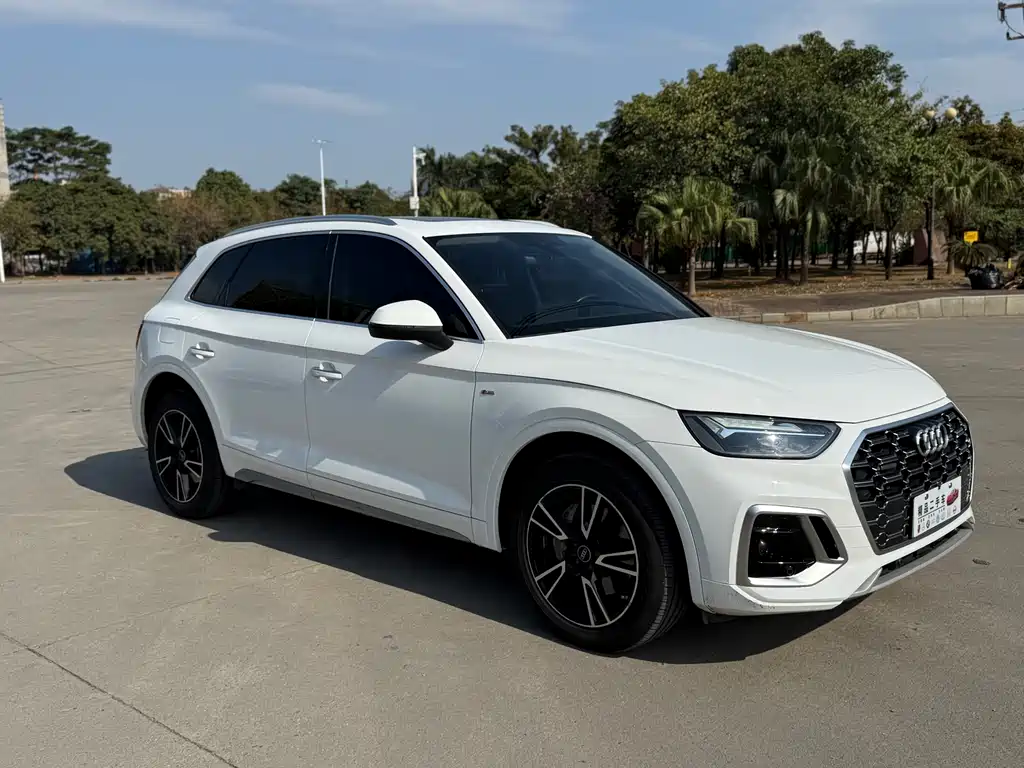 Audi Q5L 2021 40 TFSI Fashionable and Dynamic купить на сайте DeffCars