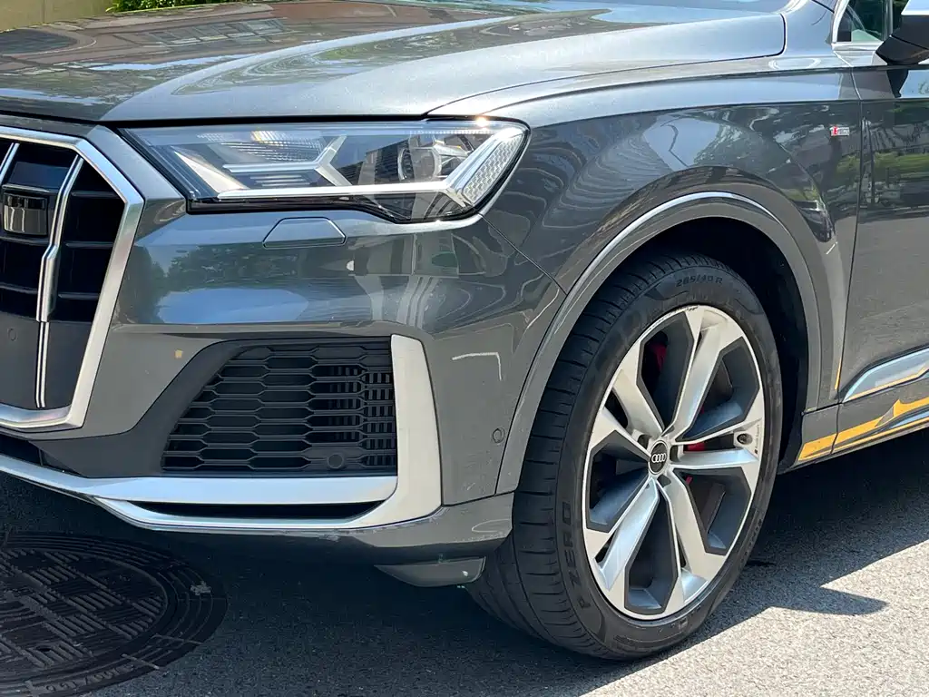 Audi Q7 2022 55 TFSI quattro S line premium model купить на сайте DeffCars