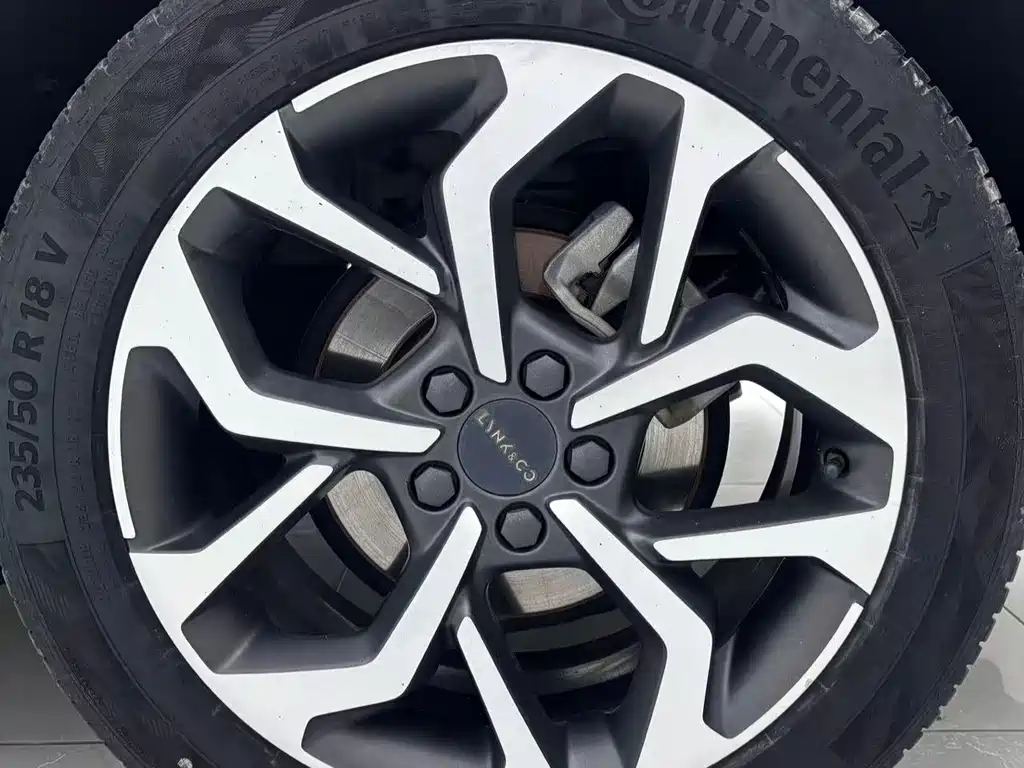 Lynk & Co 02 2019 1.5T DCT two-wheel drive version National VI купить на сайте DeffCars