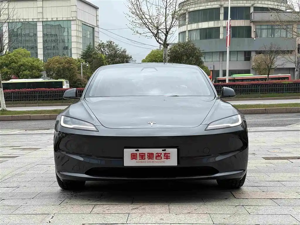 Model 3 2025 rear-wheel drive version купить на сайте DeffCars