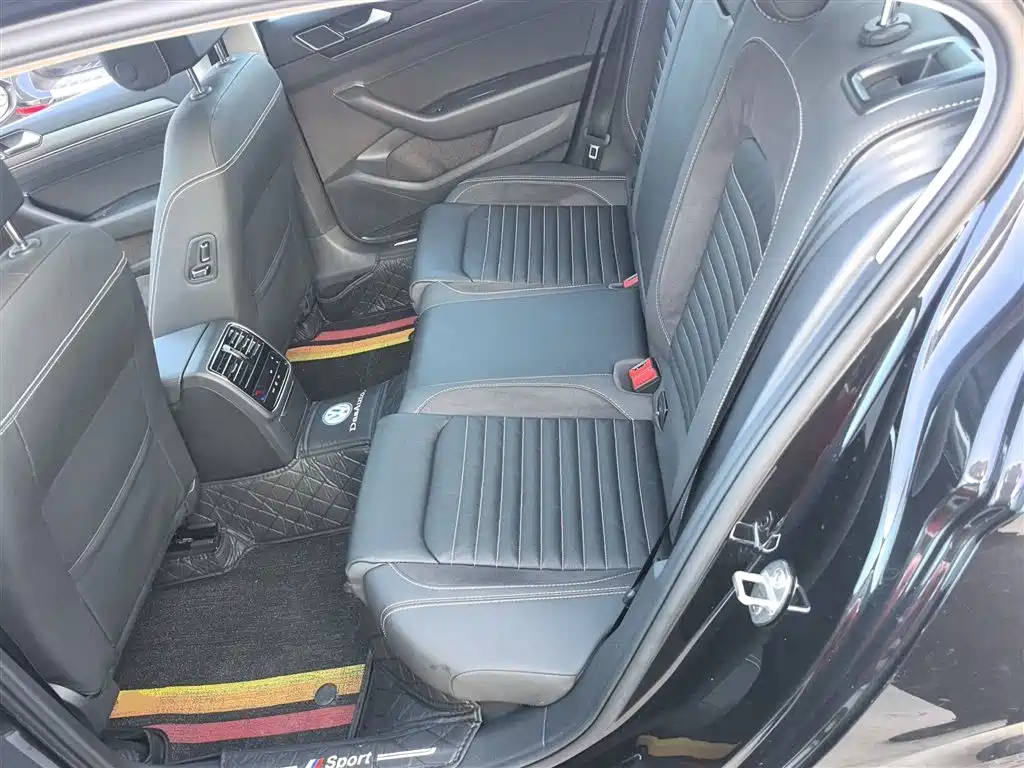 Magotan 2020 330TSI DSG leading model купить на сайте DeffCars