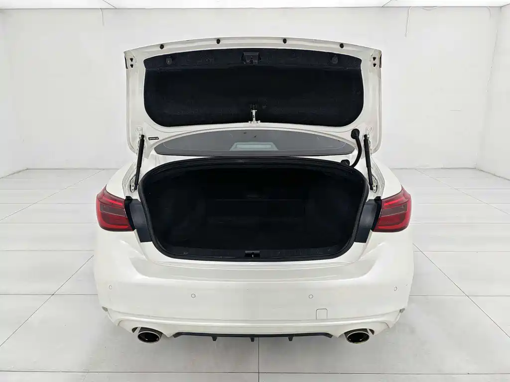 Infiniti Q50L 2018 2.0T Comfort Edition National VI купить на сайте DeffCars