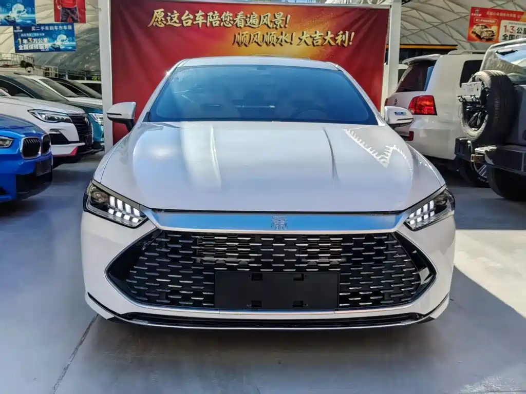 Qin PLUS 2024 Honor Edition DM-i 55KM Leading Model купить на сайте DeffCars