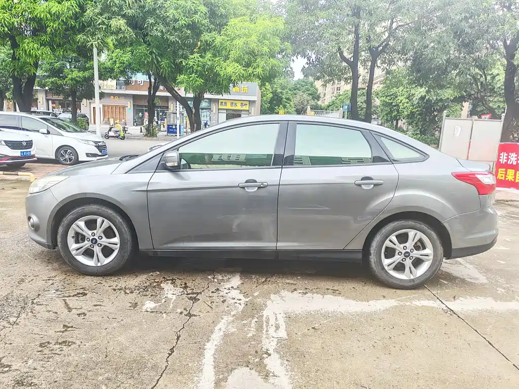 Focus 2012 sedan 1.6L automatic fashion model купить на сайте DeffCars