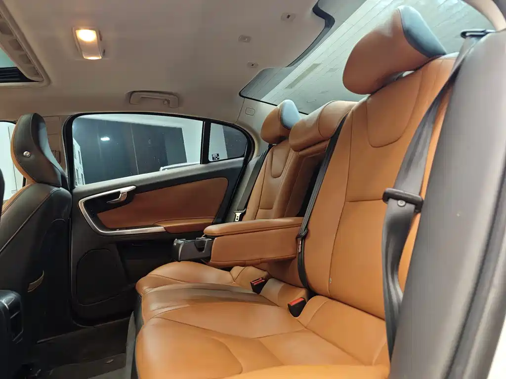 Volvo S60 2018 S60L T3 Smart Edition купить на сайте DeffCars