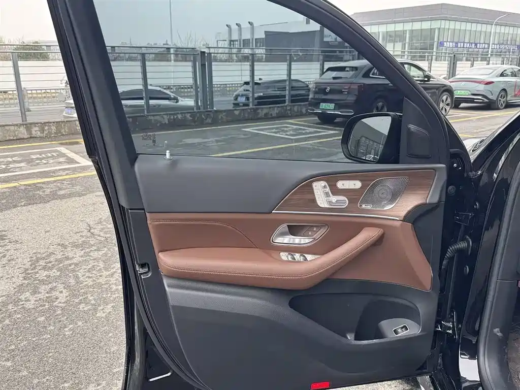 Mercedes-Benz GLE 2025 GLE 450 4MATIC Fashion Model купить на сайте DeffCars