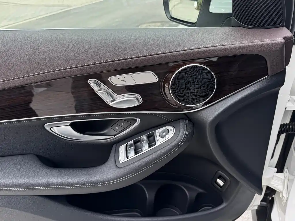 Mercedes-Benz GLC 2019 GLC 260 4MATIC Dynamic купить на сайте DeffCars