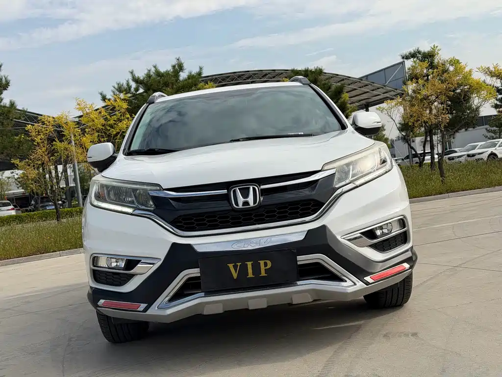 Honda CR-V 2015 2.4L two-wheel drive luxury version купить на сайте DeffCars