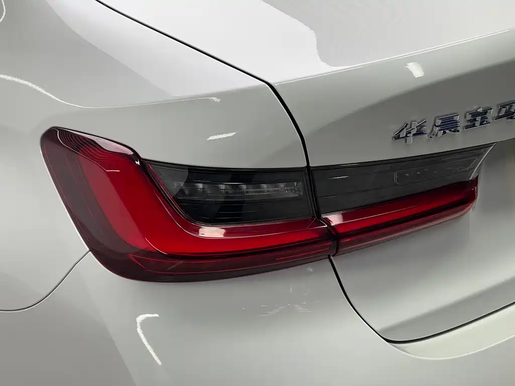 BMW 3 Series 2024 325Li M Sports Package купить на сайте DeffCars