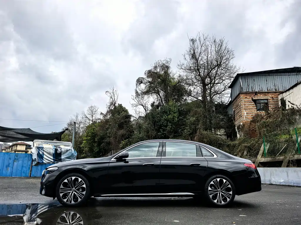 Mercedes-Benz E-Class 2026 E 300 L Luxury Model купить на сайте DeffCars