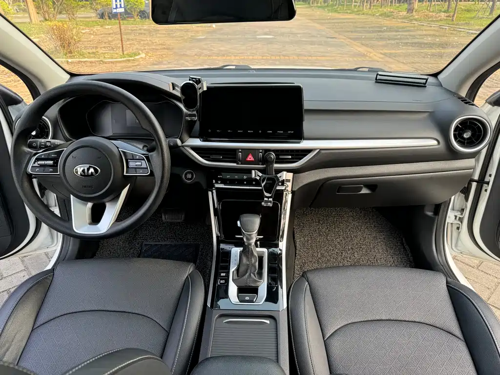 Kia K3 2021 1.5L CVT Fashion Edition купить на сайте DeffCars