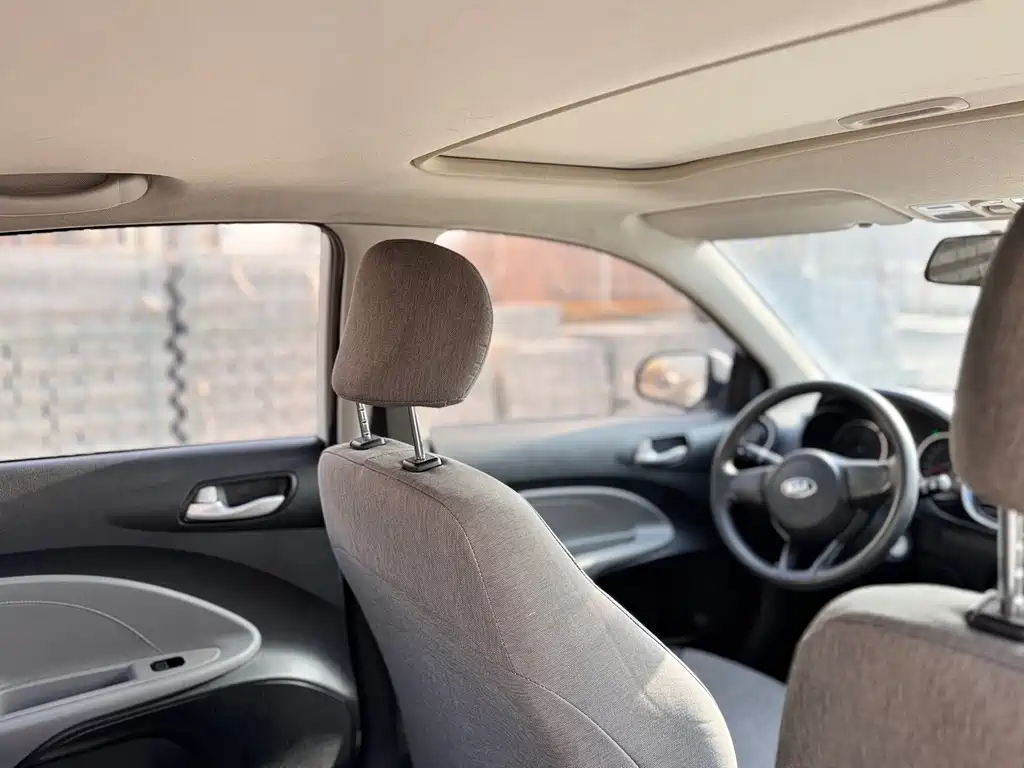 Huanchi 2020 1.4L automatic comfort sunroof version купить на сайте DeffCars