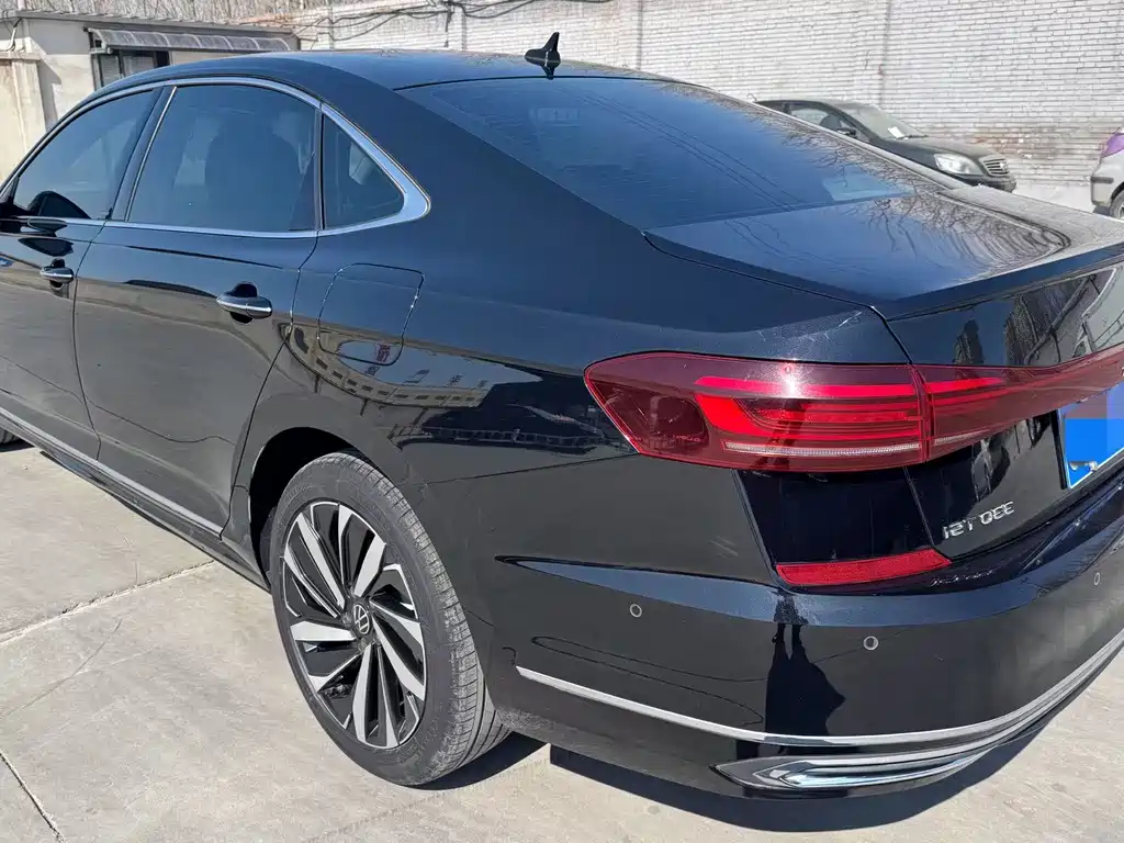 Passat 2022 330TSI Starry Sky Deluxe Edition купить на сайте DeffCars