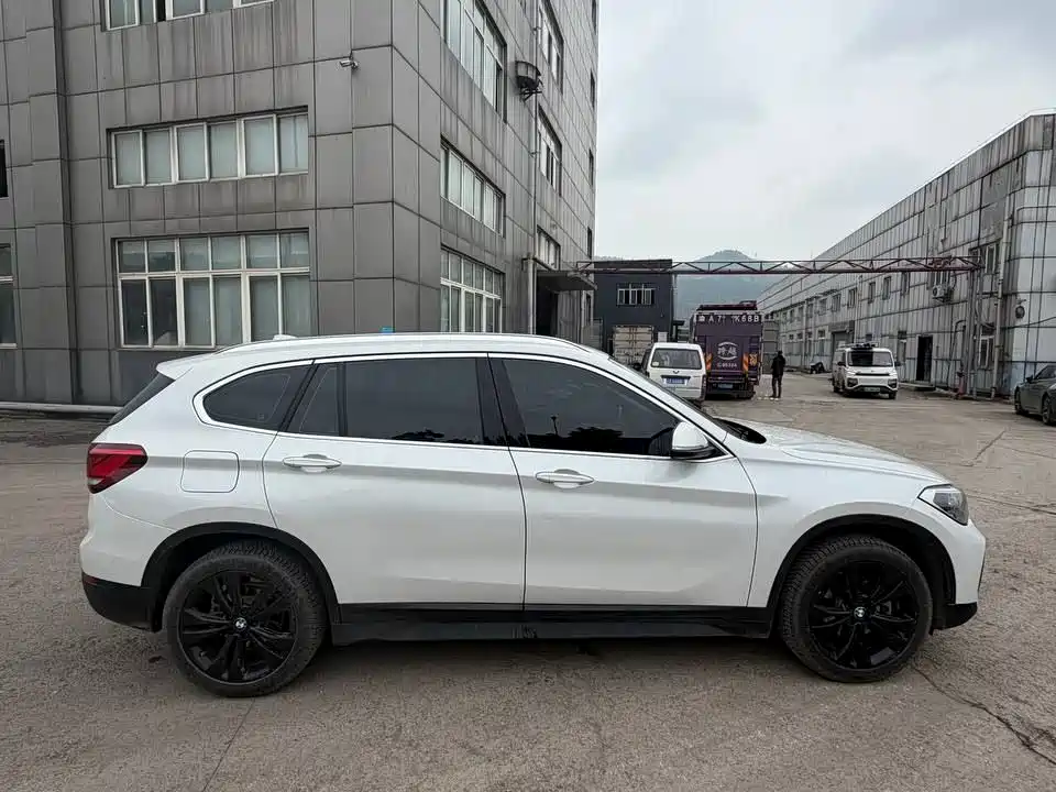 BMW X1 2020 sDrive20Li Fashion Model купить на сайте DeffCars