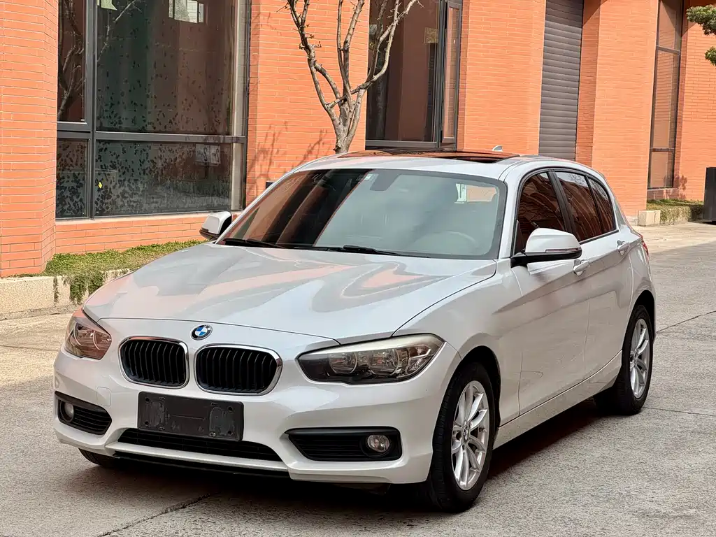 BMW 1 Series imported 2016 118i leading model купить на сайте DeffCars
