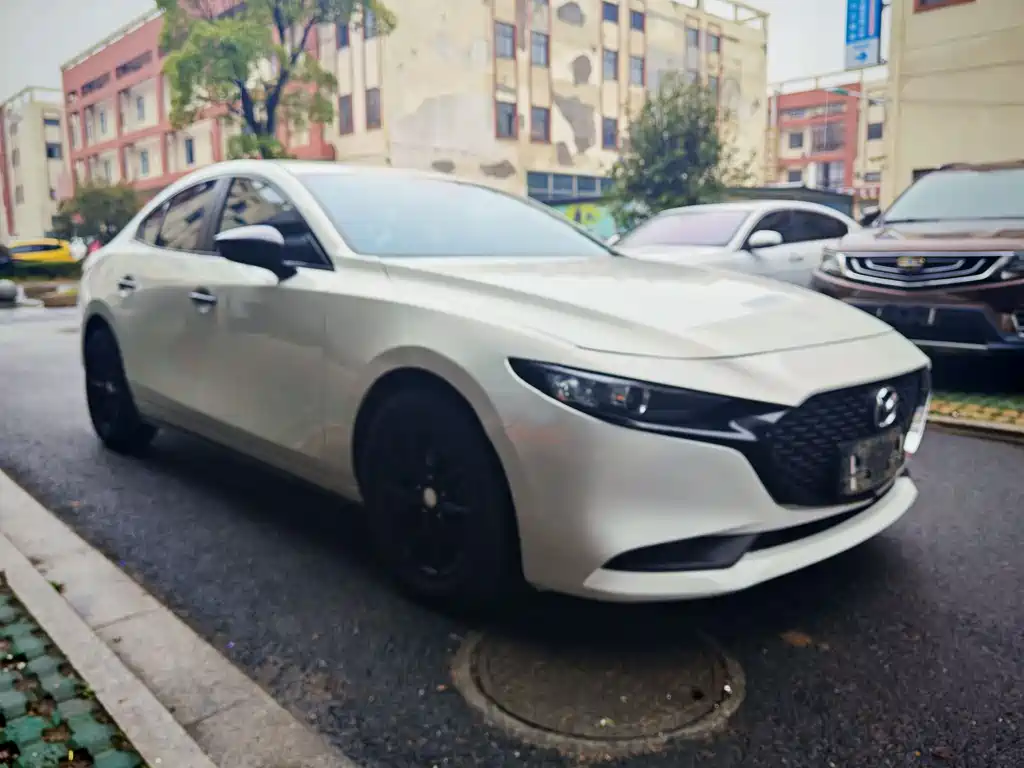 Mazda3 Angkesela 2020 1.5L automatic quality sunroof version купить на сайте DeffCars