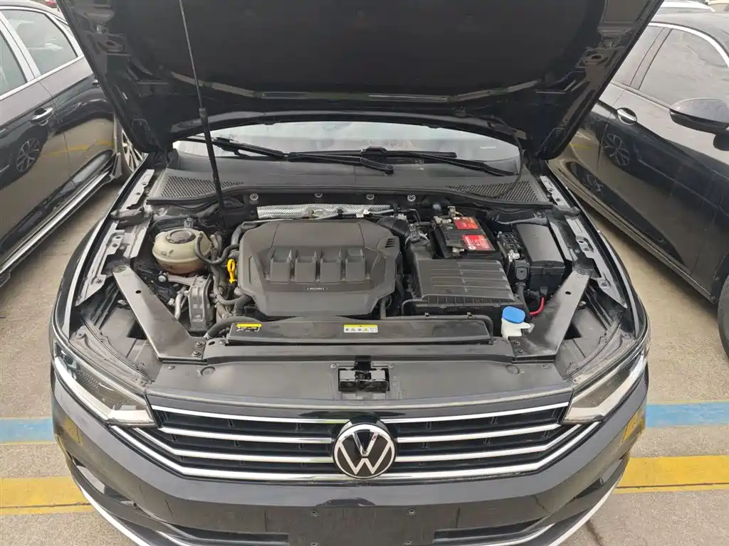 Magotan 2020 330TSI DSG leading model купить на сайте DeffCars